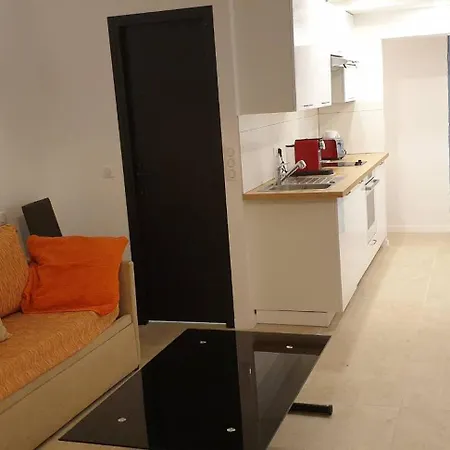 Appartement Mat -studio Renove Clim Rue Pietonne Du Vieil